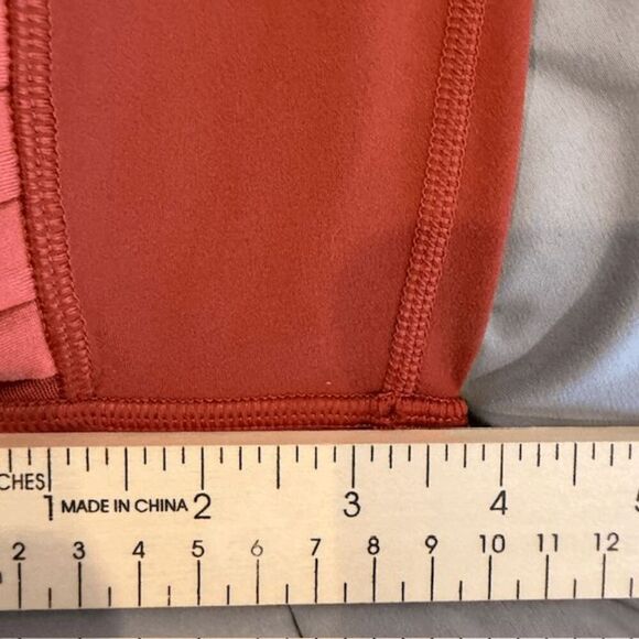 Athleta Twist Salutation Stash Pocket 7/8 Tight Yoga Pant Leggings Rust Size XS - Picture 12 of 13